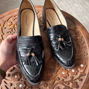 Loafers with tassel